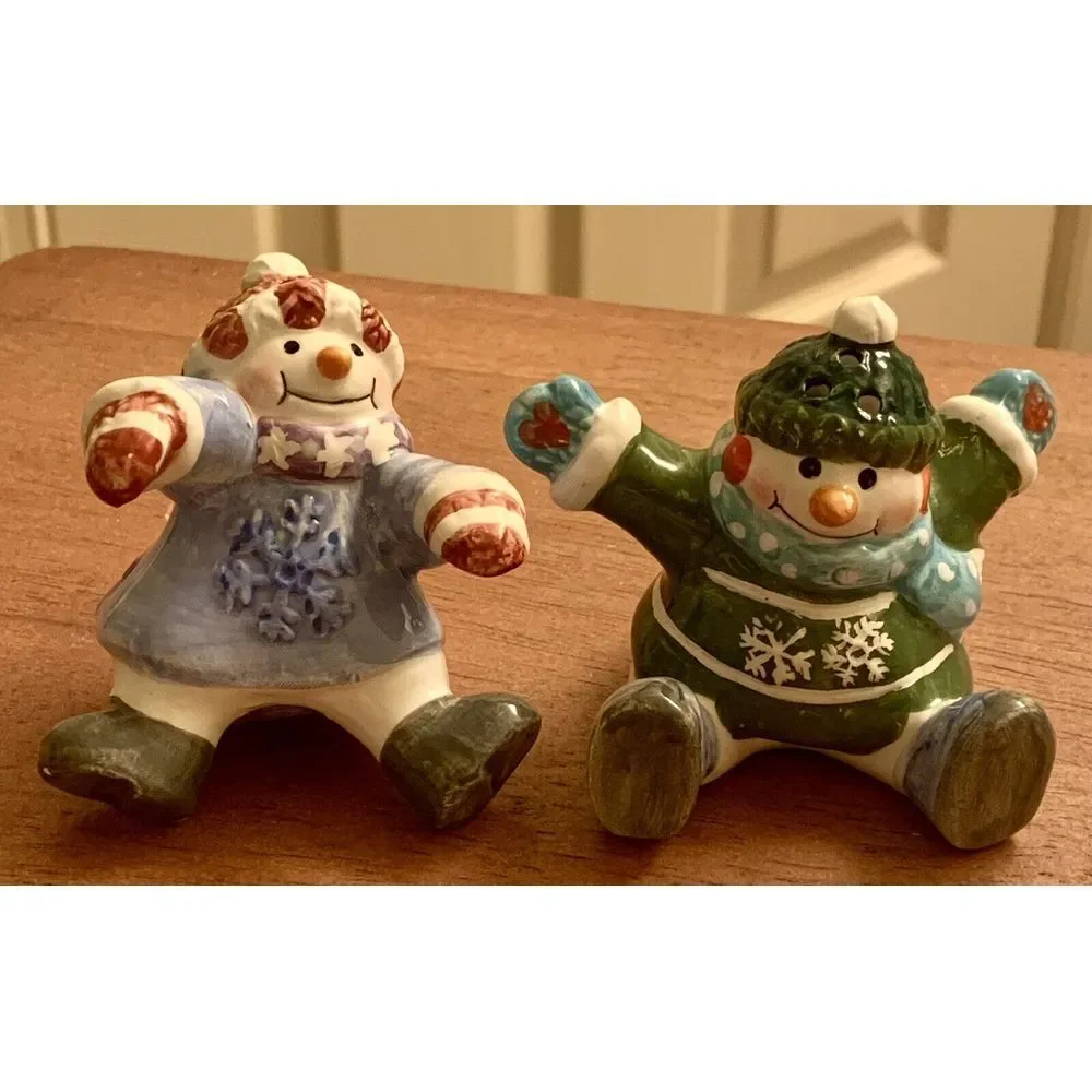 Vintage Winter Snowman Salt & Pepper Shakers